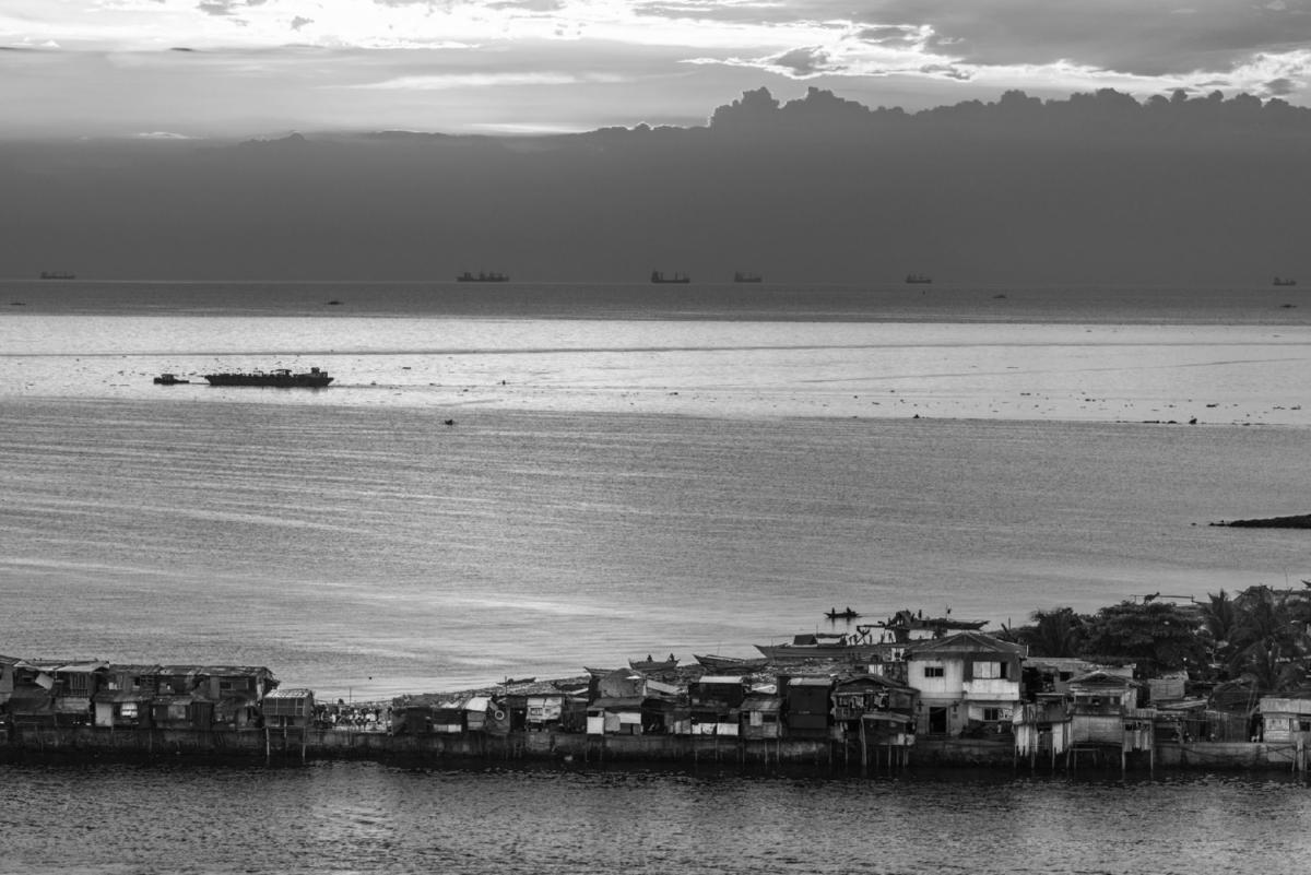Slum im Hafen von Manila, Philippinen