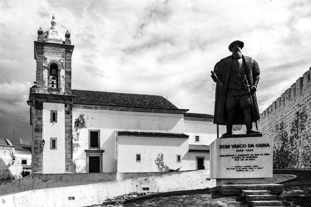 Igreja Matriz do Salvador de Sines