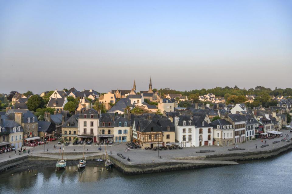 Auray